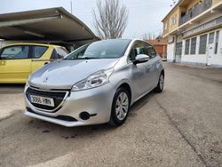 Gris Usado 2012 Peugeot 208 Active Utilitario | 7890 € (Precio justo)