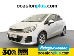 Gris plata Usado 2017 Kia Rio Utilitario | 9700 € (Precio justo)