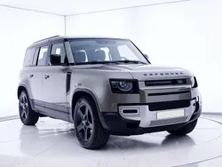 Verde Usado 2024 Land Rover Defender S SUV | 87.900 €