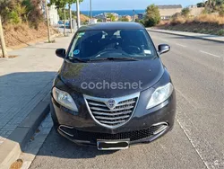 Negro Usado 2015 Lancia Ypsilon Silver Utilitario | 4200 € (Super precio)