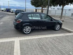Negro Usado 2007 Opel Astra Sport Berlina | 3113 € (Buen precio)