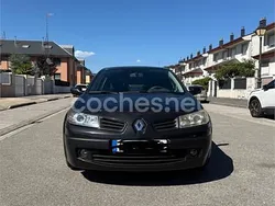 Negro Usado 2007 Renault Mégane II Berlina | 4300 € (Un poco caro)