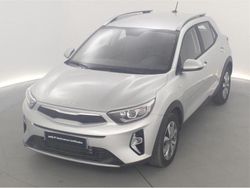 Gris plata Usado 2024 Kia Stonic SUV | 18.449 € (Precio justo)