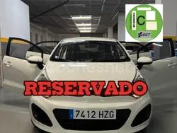Blanco Usado 2014 Kia Rio Berlina | 7690 € (Precio justo)