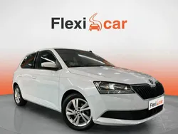 Blanco Usado 2021 Skoda Fabia Ambition Berlina | 11.590 € (Buen precio)