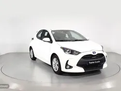 Blanco Usado 2022 Toyota Yaris Hybrid Business Edition Berlina | 19.900 € (Precio justo)