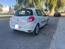 Blanco Usado 2011 Renault Clio II Business Berlina | 3999 € (Buen precio)