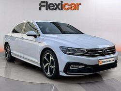Blanco Usado 2021 VW Passat R-line Berlina | 22.990 € (Un poco caro)