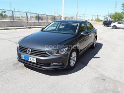 Gris / plata Usado 2018 VW Passat Berlina | 15.990 € (Buen precio)