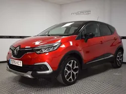 Rojo Usado 2017 Renault Captur Zen SUV | 12.900 € (Un poco caro)