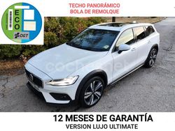 Blanco Usado 2023 Volvo V60 CC Ultimate Familiar | 32.995 € (Buen precio)