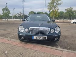 Verde Usado 2008 Mercedes E200 Elegance Berlina | 8800 €