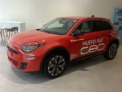 Naranja Nuevo 2025 Fiat 600E La Prima SUV | 30.278 € (Precio justo)