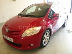 Rojo Usado 2010 Toyota Auris Advance Berlina | 4690 € (Precio justo)