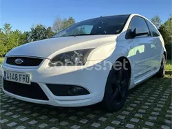 Blanco Usado 2007 Ford Focus Trend Berlina | 3200 € (Precio justo)
