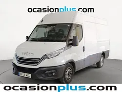 Blanco Usado 2023 Iveco Daily Berlina | 23.914 € (Super precio)