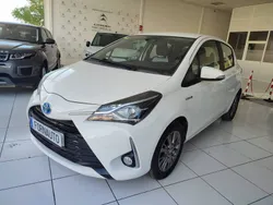 Blanco Usado 2018 Toyota Yaris Hybrid Active | 15.500 € (Precio justo)