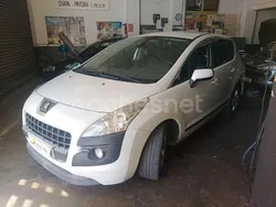 Blanco Usado 2013 Peugeot 3008 Access Berlina | 5500 € (Super precio)