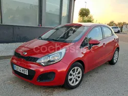 Granate Usado 2013 Kia Rio Berlina | 7990 € (Precio justo)