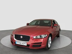 Rojo Usado 2018 Jaguar XE Portfolio Berlina | 26.400 €