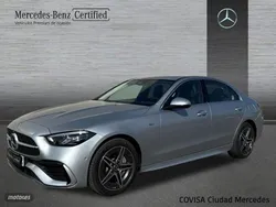 Gris / plateado Usado 2025 Mercedes C300e Berlina | 61.700 € (Un poco caro)