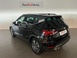 Negro Usado 2023 Seat Arona FR SUV | 23.500 € (Caro)