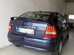 Azul Usado 2000 Opel Astra Club Berlina | 2700 € (Caro)