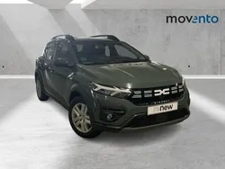 Verde Usado 2024 Dacia Sandero Expression Utilitario | 15.900 € (Precio justo)