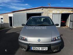 Gris / plata Usado 2001 Fiat Punto Utilitario | 1800 €