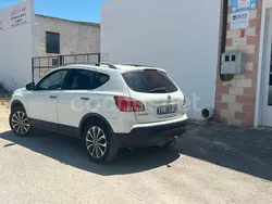 Blanco Usado 2010 Nissan Qashqai Visia SUV | 7500 € (Precio justo)