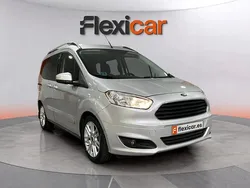 Gris Usado 2016 Ford Tourneo Courier Titanium Monovolumen | 11.690 € (Precio justo)
