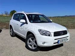 Blanco Usado 2006 Toyota RAV4 Luna SUV | 9999 € (Precio justo)