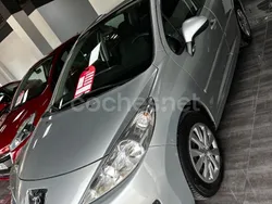 Gris / plata Usado 2012 Peugeot 207 Active Berlina | 4900 € (Un poco caro)