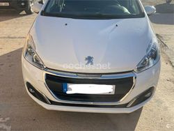 Blanco Usado 2019 Peugeot 208 Active Utilitario | 8999 € (Buen precio)