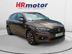 Marrón Usado 2017 Fiat Tipo Lounge Berlina | 13.840 € (Caro)