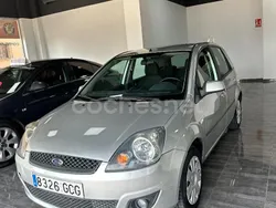 Gris / plata Usado 2008 Ford Fiesta Ambiente Utilitario | 2900 € (Precio justo)