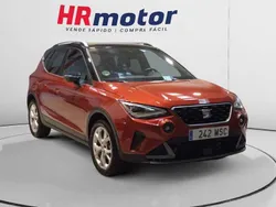 Negro Usado 2024 Seat Arona FR SUV | 20.490 € (Precio justo)