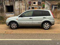 Gris / plata Usado 2005 Ford Fusion Berlina | 3200 € (Precio justo)