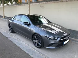 Gris / plata Usado 2019 Mercedes CLA200 Berlina | 29.990 € (Un poco caro)
