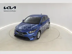 Azul Usado 2024 Kia Ceed Berlina | 18.925 € (Precio justo)