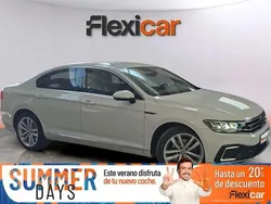 Blanco Usado 2021 VW Passat GTE Berlina | 20.790 € (Precio justo)