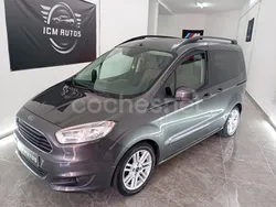 Gris / plata Usado 2017 Ford Tourneo Courier Titanium Monovolumen | 9990 € (Buen precio)