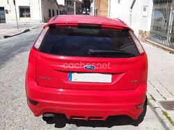 Rojo Usado 2009 Ford Focus Berlina | 4198 € (Precio justo)