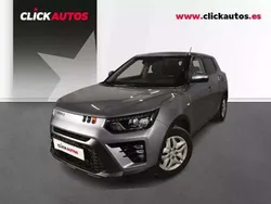 Gris Usado 2024 Ssangyong Tivoli SUV | 17.100 €
