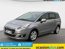 Gris Usado 2015 Peugeot 5008 Style Monovolumen | 10.250 € (Precio justo)