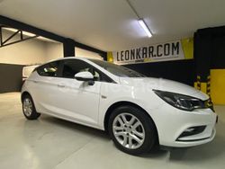 Blanco Usado 2017 Opel Astra Business Berlina | 7290 € (Precio justo)