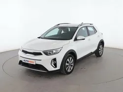 Blanco Usado 2023 Kia Stonic SUV | 15.199 € (Buen precio)