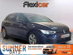 Azul Usado 2021 VW Golf VIII Life Berlina | 20.990 € (Precio justo)