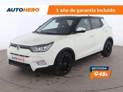 Blanco Usado 2017 Ssangyong (KGM) Tivoli Limited SUV | 12.599 €