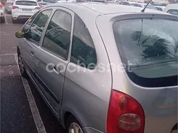 Gris / plata Usado 2002 Citroën Xsara Picasso Exclusive Monovolumen | 1950 € (Precio justo)